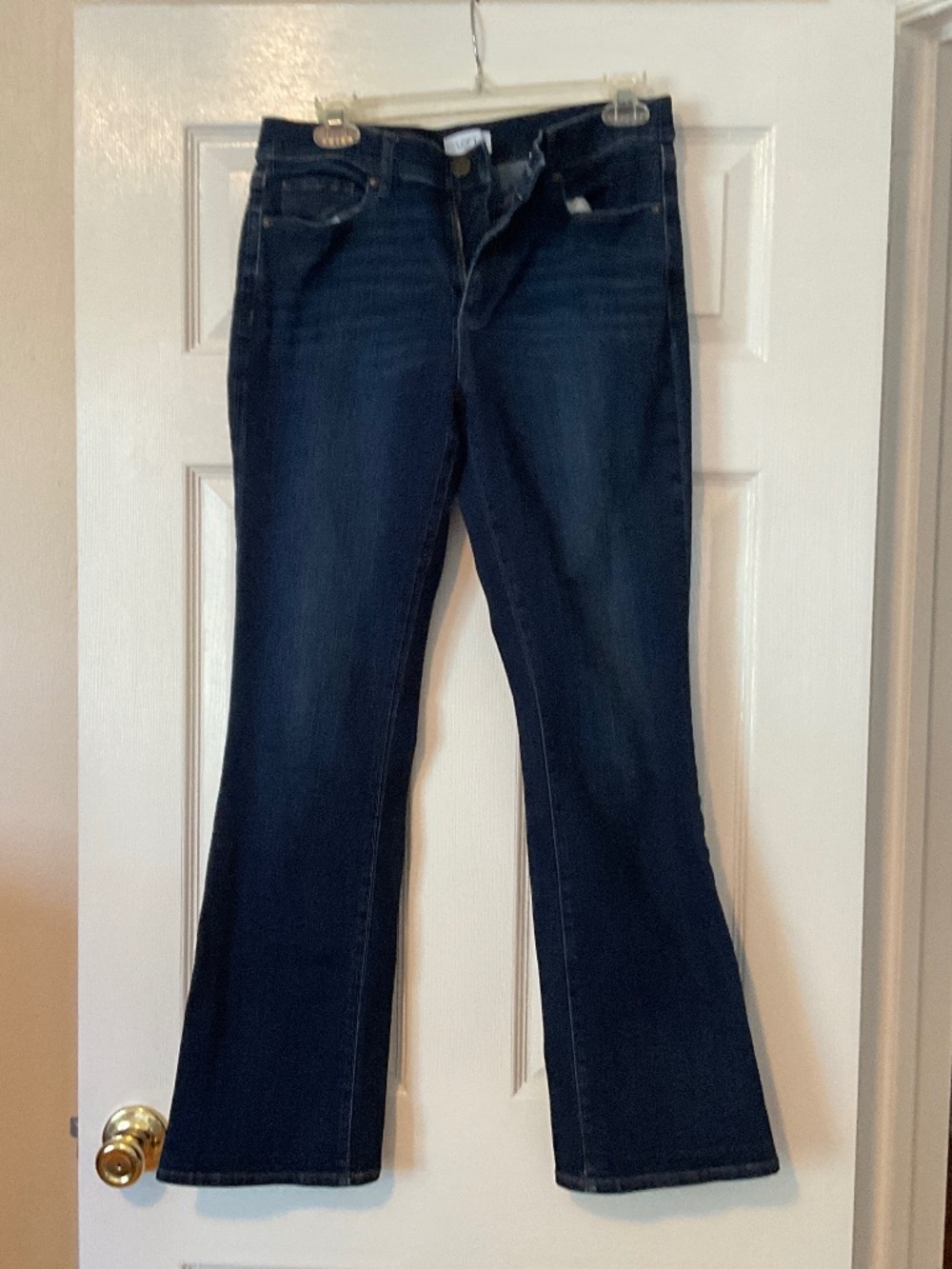 Ladies LOFT size 6 mid rise dark blue bootcut jeans